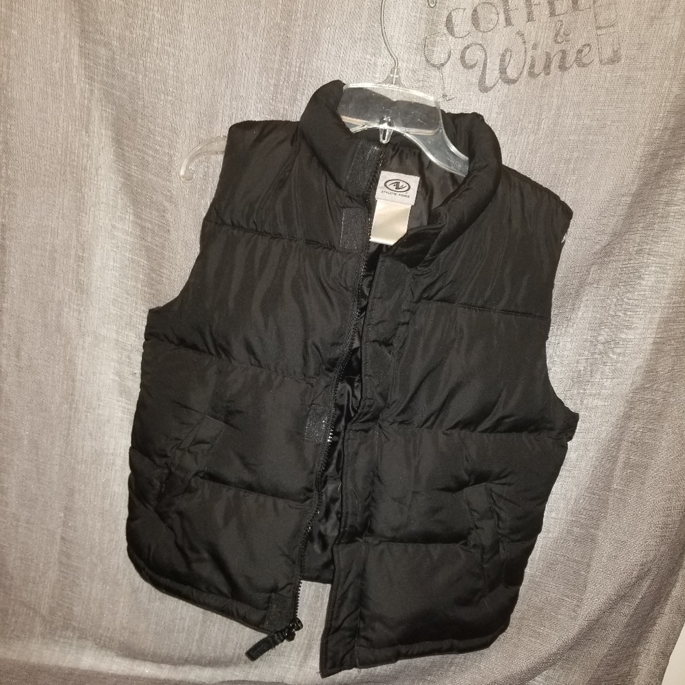 Athletic Works Puffer Vest
